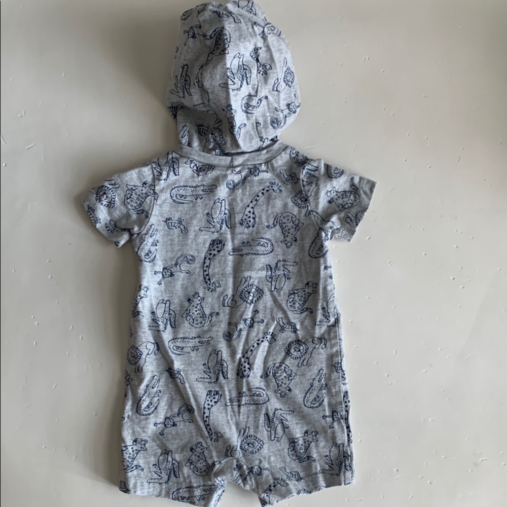 Members Mark Baby Gray Romper with Animal Print 6-9 Months - Picture 6 of 6
